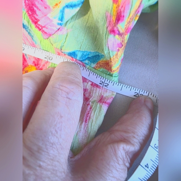 Easel Colorful Floral Puff Sleeve Blouse Size Small - Picture 5 of 6